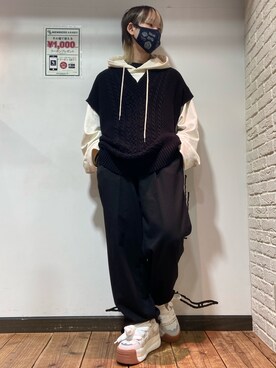 「DANKE SCHON（ダンケシェーン）のDankeSchon/ダンケシェーン/ケーブルニットベスト（ベスト）」を使った、ながさきたいがさん（メンズ・169cm）の冬コーディネート