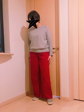 「グレーニット」｜「アイテム（スリッポン）」を使った、KOALAMAMAさん（レディース・163cm）の冬コーディネート