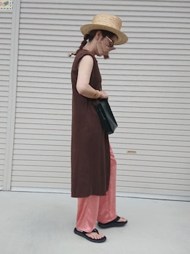 「サテンパンツ」｜「アイテム（ビーチサンダル）」を使った、ｅｒａさん（レディース・158cm）の夏コーディネート