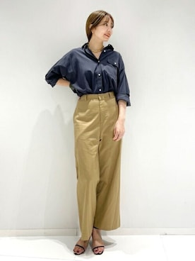 「アイテム（アクセサリー、グリーン系）」を使った、AYAさん（レディース・167cm）の秋コーディネート