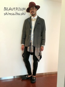 H&M | クラッシュド　スキニーデニム
(デニムパンツ)