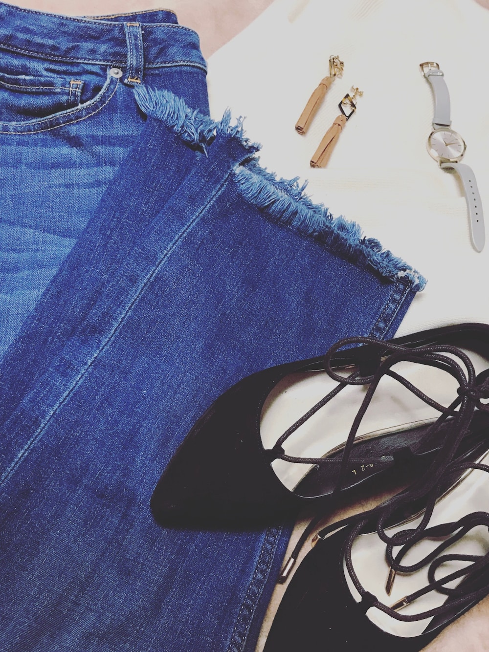 「カットオフ、casual」｜「GUのアイテム（デニムパンツ、ブルー系）」を使った、emona♡さん（レディース・152cm）の春コーディネートの1枚目の写真