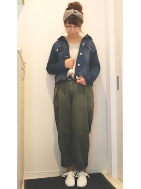 「GU（ジーユー）のアイテム（デニムジャケット、ブルー系）」を使った、ヤギさん（レディース・166cm）の春コーディネート