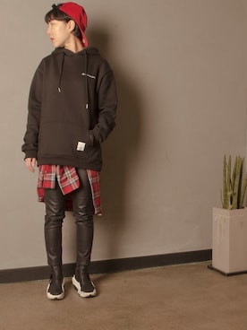 「Understudyclub（アンダースタディクラブ）のアイテム（パーカー）」を使った、understudyclubさん（レディース・165cm）の冬コーディネート