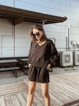 「Vネック」｜「アイテム（セットアップ）」を使った、esutoreja    公式さん（レディース・155cm）の夏コーディネート