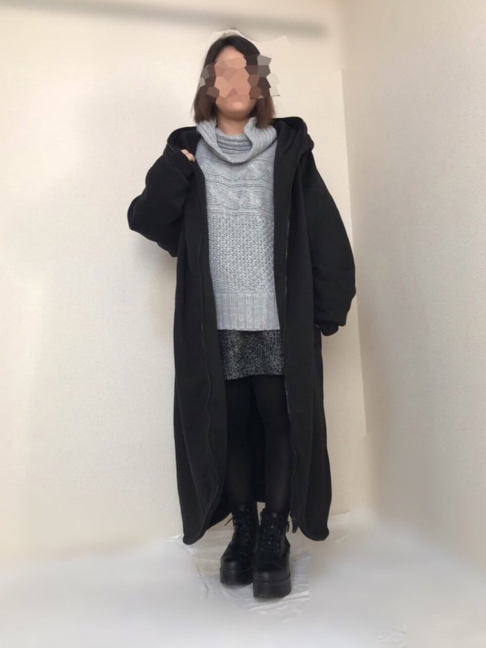 「年末WEAR感謝祭、大人カジュアル、お洒落さんとつながりたい、冬のコーデ、オトナ女子、低身長コーデ、低身長、大人ミニスカ部」｜「antiquaのシングルジップロングコート（その他アウター、ブラック系）」を使った、maru☺︎さん（レディース・152cm）の冬コーディネートの1枚目の写真