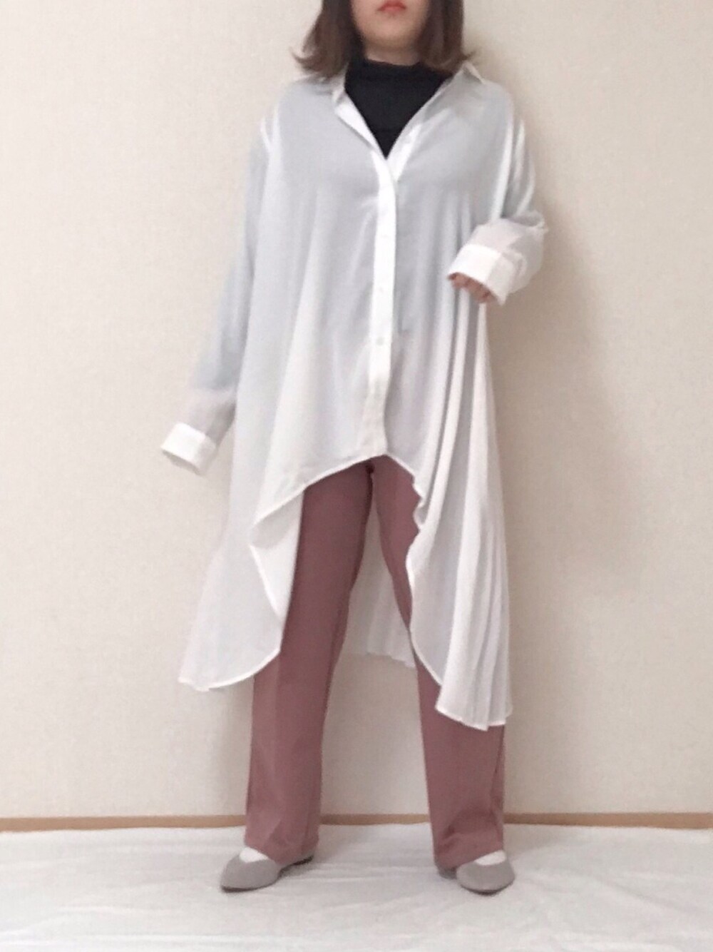 「春カラー、おしゃれさんと繋がりたい、オトナカジュアル、低身長、GU、しまむら、プチプラ、プチプラコーデ、パステル映える春」｜「しまむらのアイテム（シャツ/ブラウス、ホワイト系）」を使った、maru☺︎さん（レディース・152cm）の春コーディネートの1枚目の写真