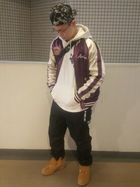 「AAPE BY A BATHING APE（エーエイプバイアベイシングエイプ）のアイテム（オールインワン・サロペット）」を使った、智幸 さん（メンズ・176cm）の春コーディネート