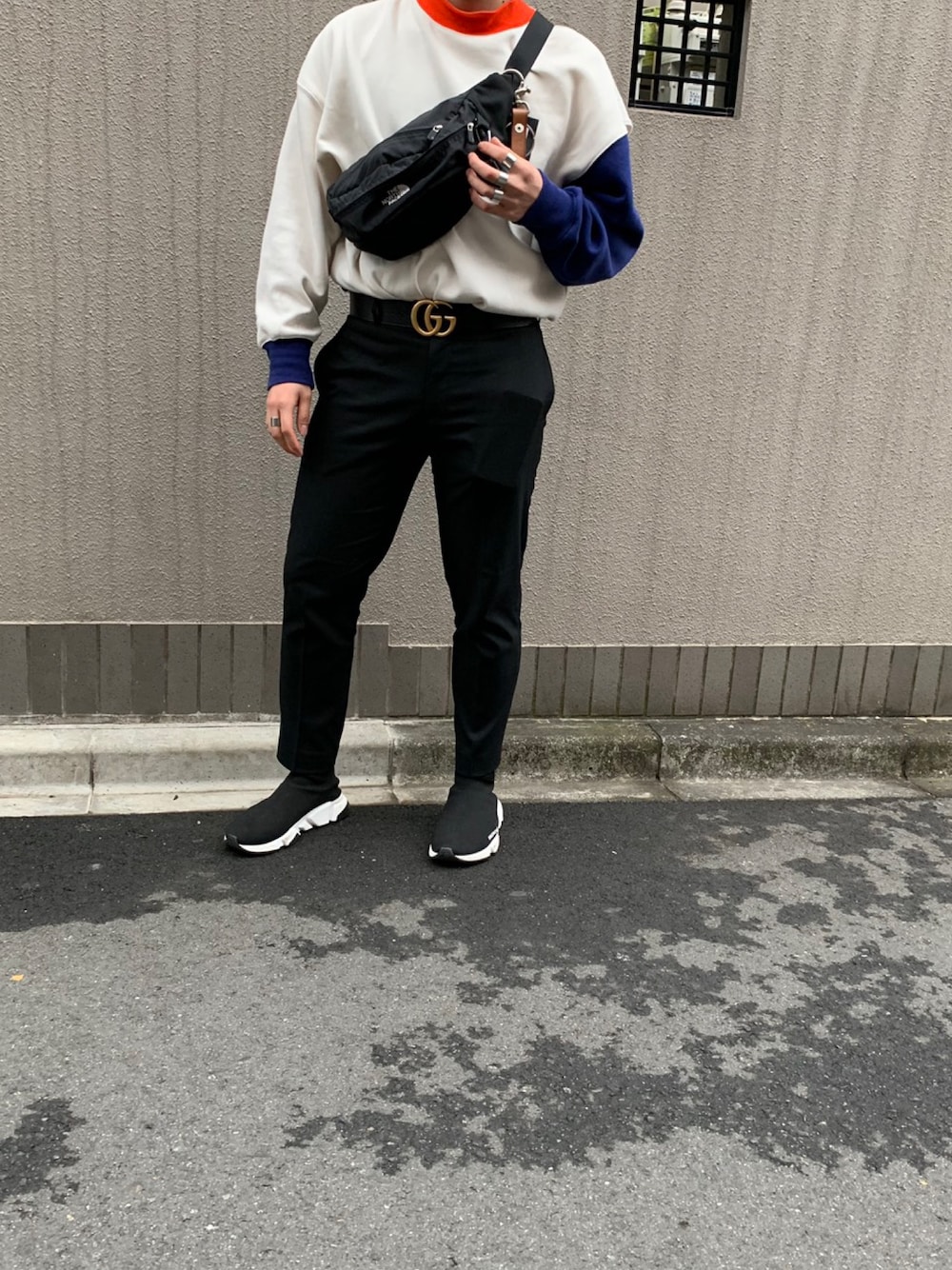 「おしゃれさんと繋がりたい、韓国ファッション、korea style、ADER error、バレンシアガ、モード系、マッシュ」｜「ADER errorのアイテム（スウェット、その他）」を使った、つとむさん（メンズ・173cm）の冬コーディネートの1枚目の写真