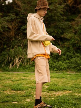 「ANDERSSON BELL（アンダースンベル）のアイテム」を使った、UPPER STAGEさん（メンズ・185cm）の春コーディネート