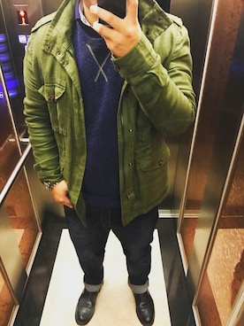「アイテム（ピーコート）」を使った、Wayne Chenさん（メンズ・180cm・20代）の冬コーディネート