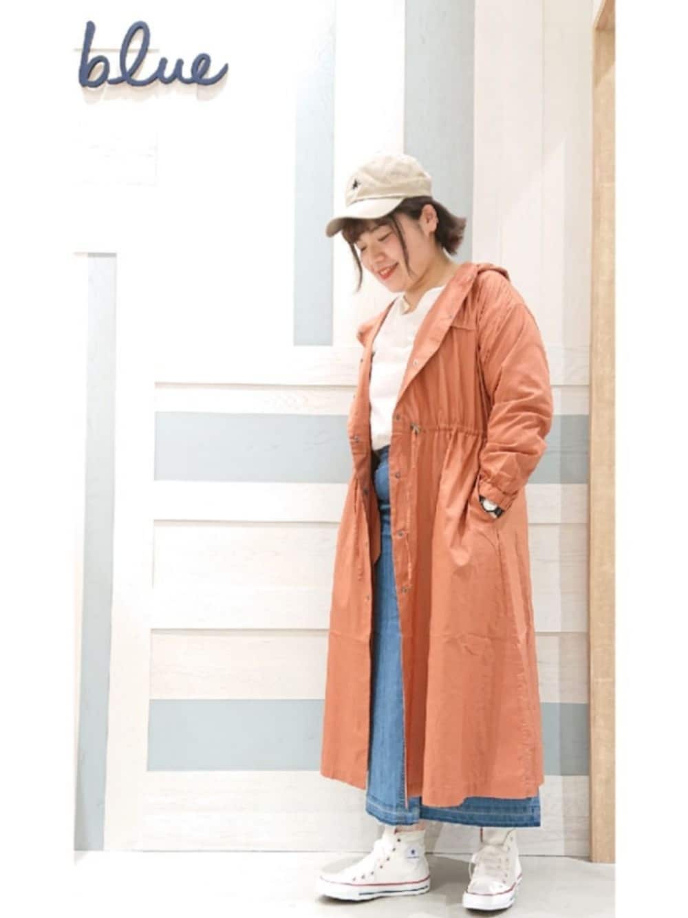 「Samansa Mos2 blue」｜「Samansa Mos2 blueのデニムラップスカート（デニムスカート、ブルー系）」を使った、ヨシムラさん（レディース・161cm）の春コーディネートの1枚目の写真