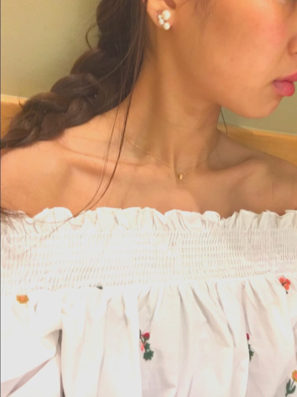 「サマンサティアラ、Samantha Tiara、Samantha Thavasa、アクセサリー、STG」｜「Samantha Tiaraのミラーカットムーンジュエリー（ネックレス）（ネックレス、ゴールド系）」を使った、mnyyyssdさん（レディース・165cm）の春コーディネートの1枚目の写真
