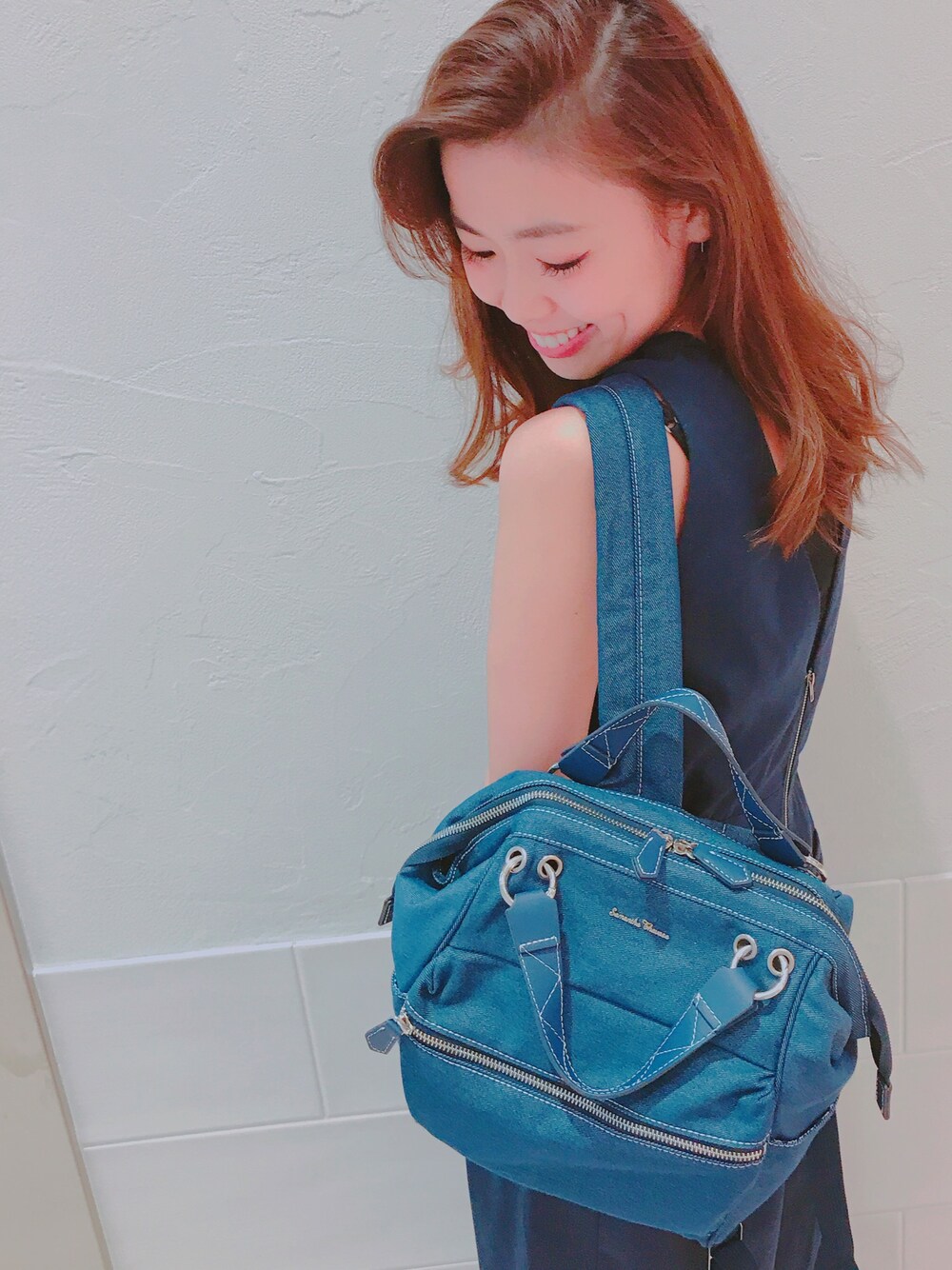 「シンプル、夏コーデ、デニム、リュック、サマンサタバサ、Samantha Thavasa、ROSE BUD、夏、ノースリーブ、STG」｜「ROSE BUDのLOP-15124 BACKZIP WIDE CROPPED COMBINAISON（つなぎ/オールインワン、ブルー系）」を使った、mnyyyssdさん（レディース・165cm）の春コーディネートの1枚目の写真
