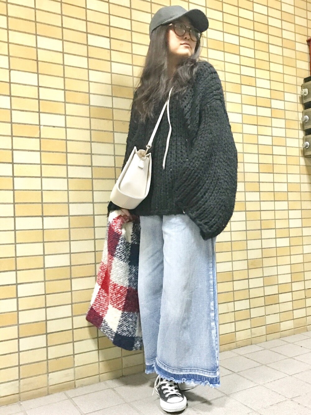 「オトナカジュアル、だぼだぼ、ゆるコーデ、めがね、キャップ×メガネ、チビーズ✳︎、低身長」｜「UNIQLOのアイテム（キャップ、グレー系）」を使った、yukayukaさん（レディース・148cm）の春コーディネートの1枚目の写真