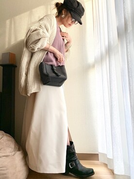 yukayukaさんの「via j (ヴィアジェイ)  スタッズ巾着バッグ」を使ったコーディネート