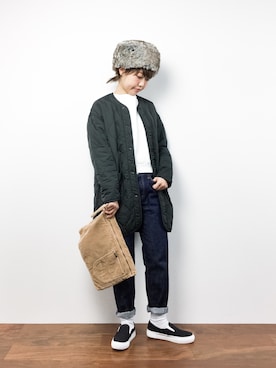 「Lee（リー）のアイテム（クラッチバッグ）」を使った、konabeさん（レディース・153cm）の冬コーディネート