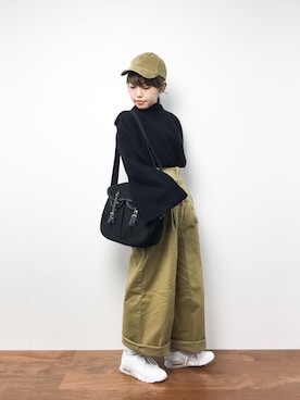 「ハイテクスニーカー」｜konabeさん（レディース・153cm・20代）の冬コーディネート