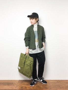 「unrelaxing（アンリラクシング）のアイテム（キャップ）」を使った、konabeさん（レディース・153cm）の冬コーディネート