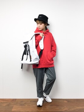 「PLAIN CLOTHING（プレーンクロージング）のアイテム（スニーカー）」を使った、konabeさん（レディース・153cm）の冬コーディネート
