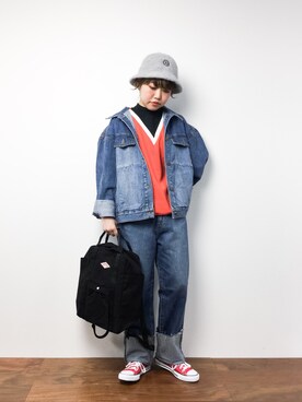「黒リュック」｜「アイテム（デニムジャケット）」を使った、konabeさん（レディース・153cm）の冬コーディネート