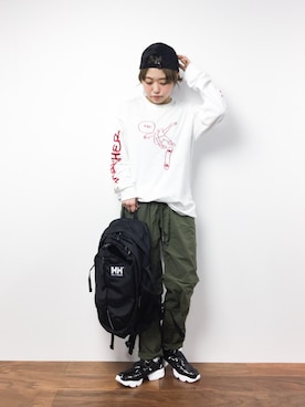 「unrelaxing（アンリラクシング）のアイテム（キャップ）」を使った、konabeさん（レディース・153cm）の冬コーディネート