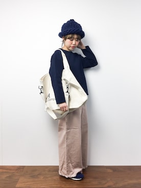 「ネイビー×ピンク」｜「アイテム（スニーカー）」を使った、konabeさん（レディース・153cm）の冬コーディネート