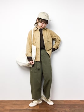 「RAY CASSIN（レイカズン）のアイテム（ミリタリージャケット）」を使った、konabeさん（レディース・153cm）の冬コーディネート