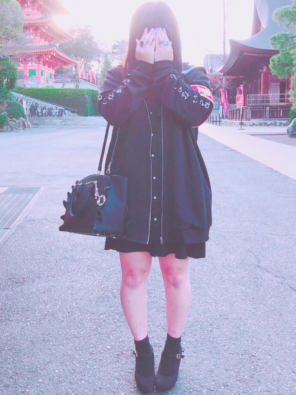 「黒、メンヘラ、ヤンデレ、オタク、個性派、V系?、みらいあずにゃん、みらいあずにゃんちゃんねる」｜「FUNKY FRUITのアイテム（その他アウター、ブラック系）」を使った、みらい☆あずにゃんさん（レディース・154cm）の春コーディネートの1枚目の写真