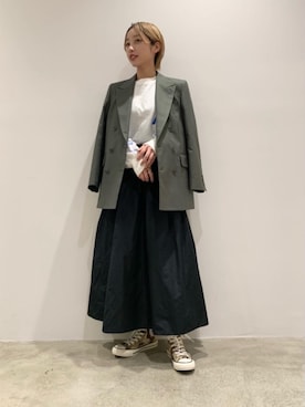 「CONVERSE（コンバース）の＜CONVERSE（コンバース）＞ALL STAR US CAMO HI/スニーカー ◆（スニーカー）」を使った、須田 遥夢さん（レディース・162cm）の冬コーディネート