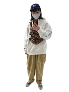 「スケボー」｜「アイテム（スリッポン）」を使った、りんごさん（レディース・152cm）の冬コーディネート