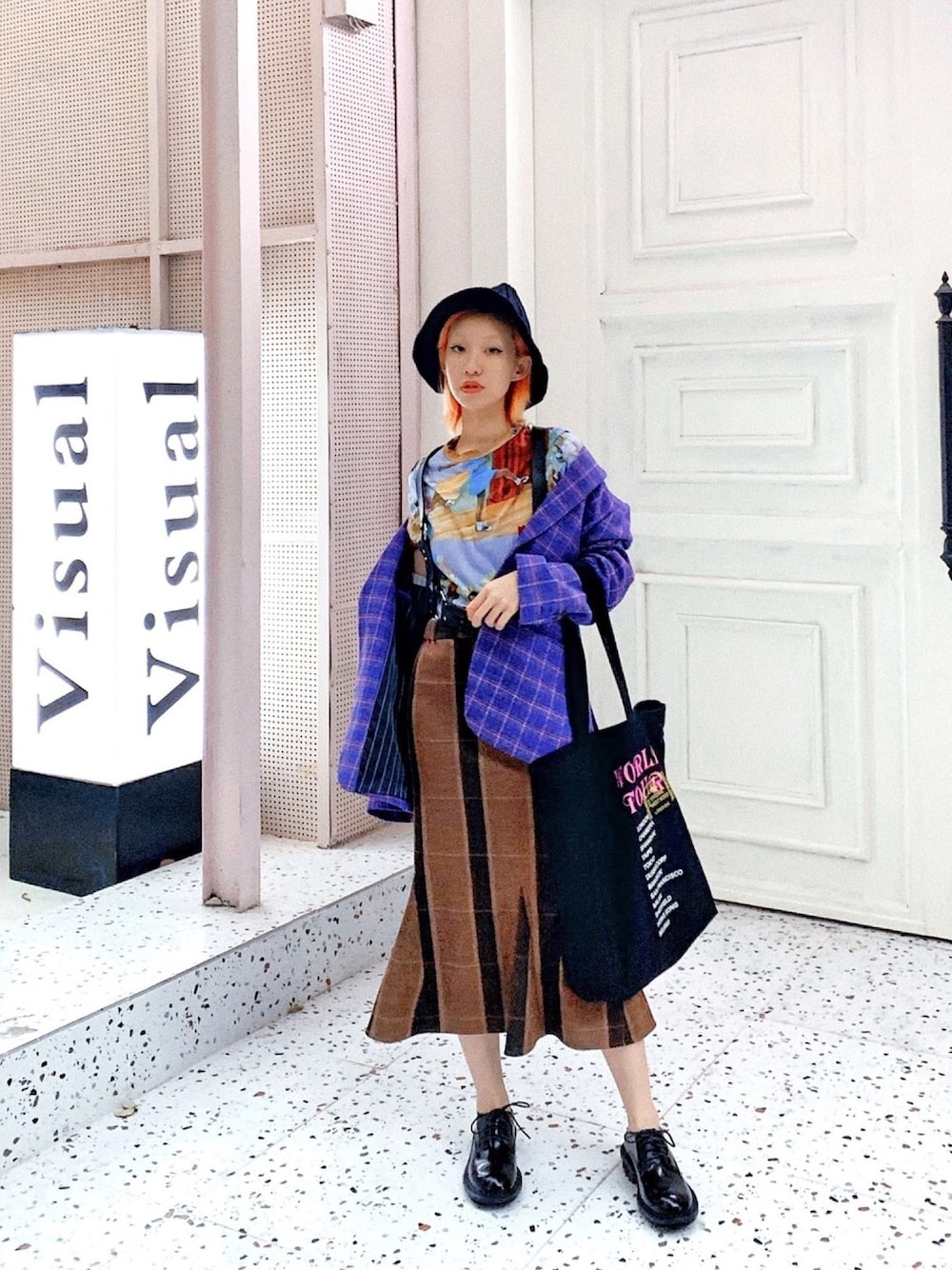 Vivienne Westwoodのサスペンダーを使った人気ファッション