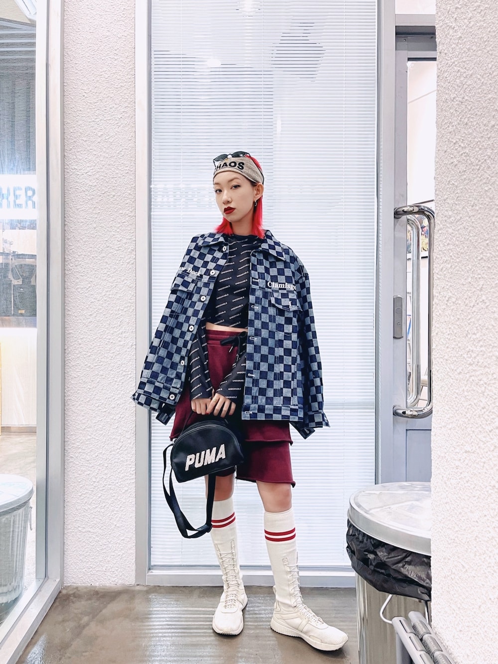 Vivienne Westwoodのヘアバンドを使った人気ファッション