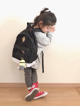 「AZUL by moussy（アズールバイマウジー）のアイテム（スウェット）」を使った、renaさん（キッズ・90cm）の冬コーディネート