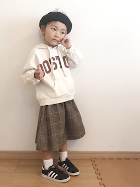 「アイテム（スカート）」を使った、renaさん（キッズ・100cm）の春コーディネート