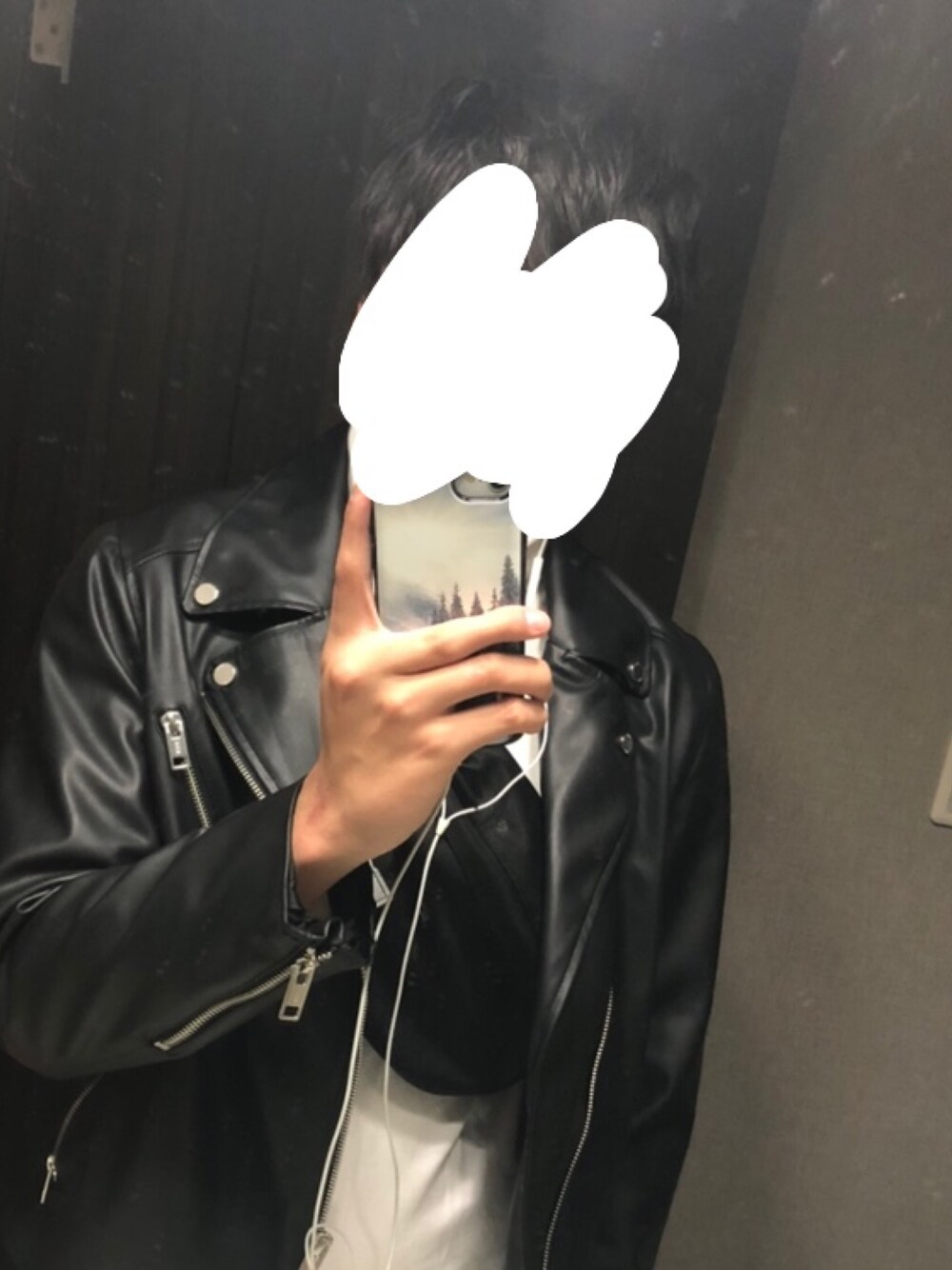 「#春コーデ、プチプラコーデ」｜「H&MのH&M - バイカージャケット - ブラック（ライダースジャケット、ブラック系）」を使った、スケ🪕さん（メンズ・175cm）の春コーディネートの1枚目の写真
