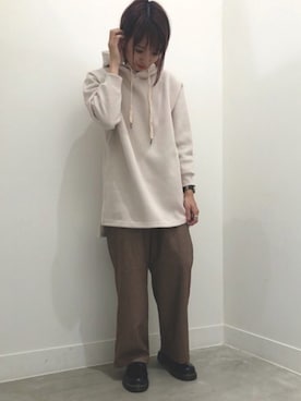 「koe（コエ）のアイテム（パーカー）」を使った、kobaminaさん（レディース・158cm）の秋コーディネート