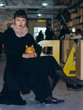 「莎乐美核のアイテム（マフラー、ベージュ系）」を使った、小曼elleさん（レディース）の冬コーディネート