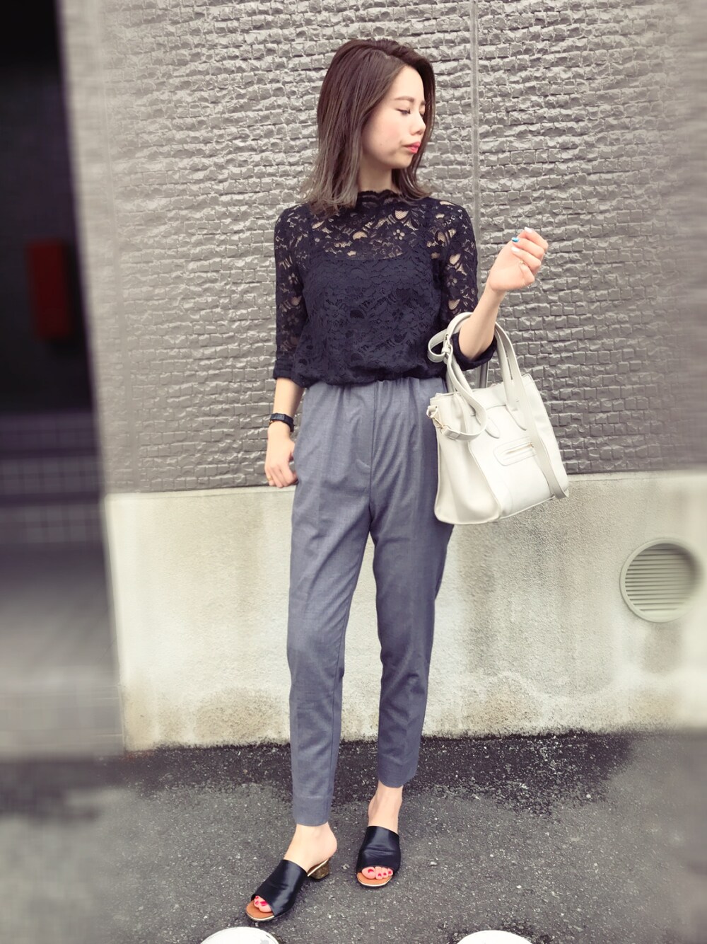 「オトナカジュアル、オトナ女子、summer、ootd、雨の日コーデ、ブラック、レース、レーストップス」｜「LOWRYS FARMの★キャミソールとセット★カットレースハイネック　743877 （Tシャツ/カットソー、ブラック系）」を使った、CANAさん（レディース・162cm）の夏コーディネートの1枚目の写真