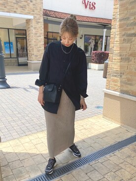 「GRL（グレイル）のバックタックデザインオーバーサイズシャツ（シャツ/ブラウス）」を使った、CANAさん（レディース・162cm）の春コーディネート