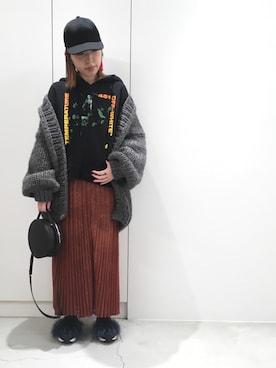 「OFF-WHITE」｜わたなべさん（レディース・163cm）の冬コーディネート