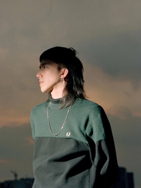 「FRED PERRY（フレッドペリー）のアイテム（ニット/セーター）」を使った、XIWIさん（メンズ・172cm）の秋コーディネート