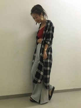 「JEANASIS（ジーナシス）のアイテム（シャツワンピース）」を使った、SAAYANさん（レディース・166cm）の夏コーディネート