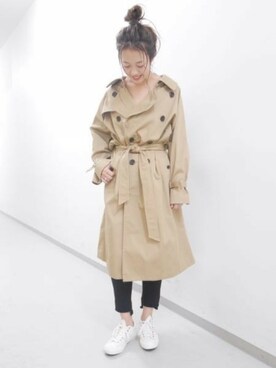 「JEANASIS（ジーナシス）のアイテム（トレンチコート）」を使った、SAAYANさん（レディース・166cm）の秋コーディネート