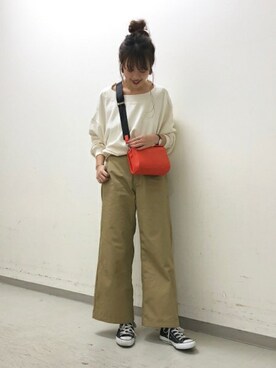 「JEANASIS（ジーナシス）のアイテム（チノパンツ）」を使った、SAAYANさん（レディース・166cm）の冬コーディネート
