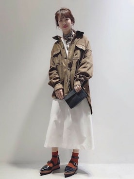 「ビッグシャツ」｜「アイテム（その他アウター）」を使った、SAAYANさん（レディース・166cm）の冬コーディネート