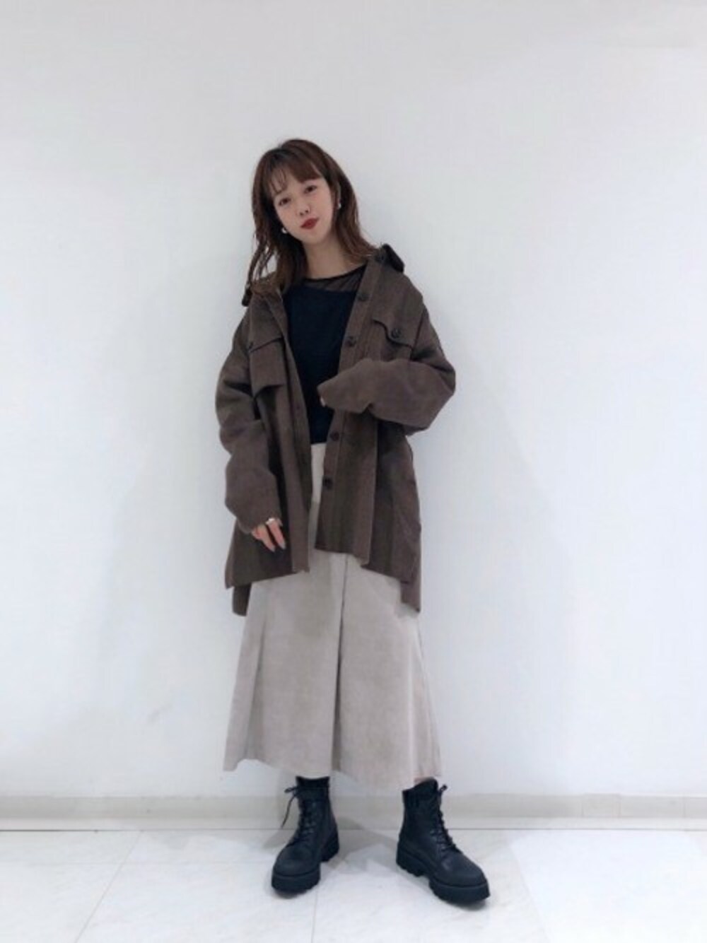 「JEANASiS、ジーナシス、CPOジャケット、スカートスタイル、ビッグシャツ、デザイントップス、秋コーデ、ブラウンシャツコーデ、ビガーブーツ」｜「JEANASISのWフェイスシャギーCPOジャケット/857585（その他アウター、ブラウン系）」を使った、SAAYANさん（レディース・166cm）の秋コーディネートの1枚目の写真