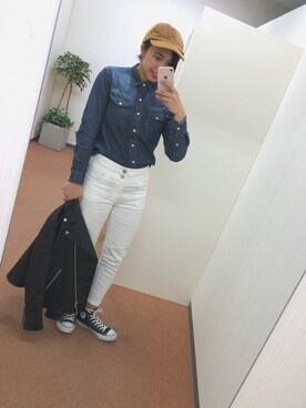 「EDWIN」｜「アイテム（ライダースジャケット）」を使った、akonさん（レディース・162cm）の春コーディネート
