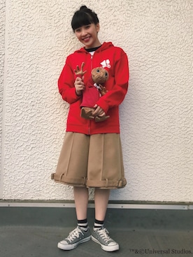 「E.T.」｜「アイテム（パーカー）」を使った、庄司彩夏さん（レディース・159cm）の冬コーディネート