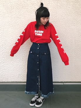 「アイテム（デニムスカート）」を使った、庄司彩夏さん（レディース・159cm・20代）の春コーディネート